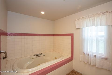 406 W 4th Ave, Clark Fork, ID 83811 photo 28