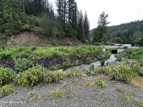 701 D St, Pinehurst, ID 83850 photo 1