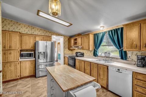 1355 B St, Plummer, ID 83851 photo 10