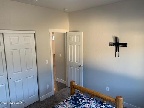 430 E Chestnut Ave, Osburn, ID 83849 photo 13