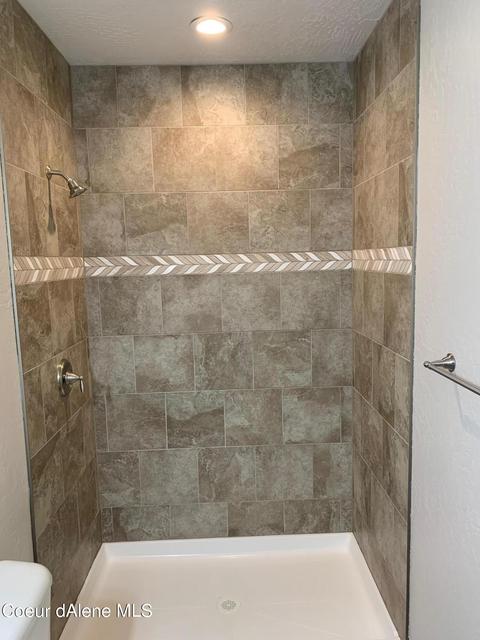 430 E Chestnut Ave, Osburn, ID 83849 photo 9