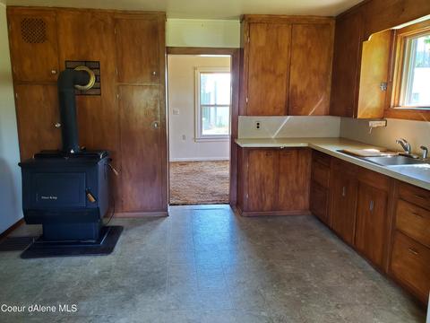 407 Lewiston Ave, Pinehurst, ID 83850 photo 7