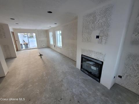 319 Jasper Loop, Ponderay, ID 83852 photo 3