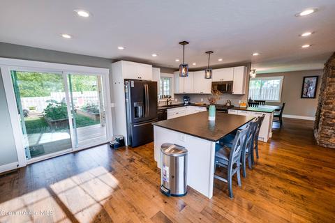 207 W Oak, Osburn, ID 83849 photo 15
