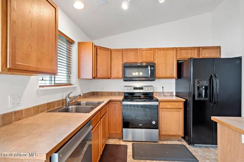 2067 E Knapp Dr, Post Falls, ID 83854 photo 9