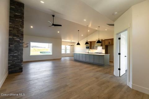 8133 W Splitrail Ave, Rathdrum, ID 83858 photo 9