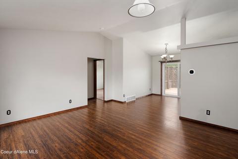 809 E Autumn Crest Loop, Post Falls, ID 83854 photo 3