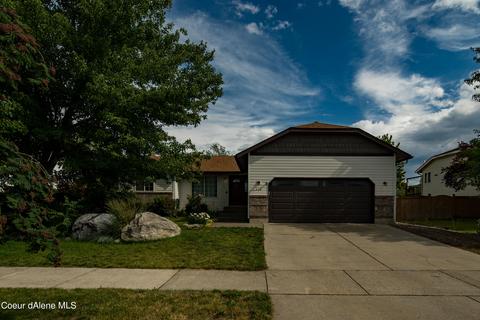 809 E Autumn Crest Loop, Post Falls, ID 83854 photo 1