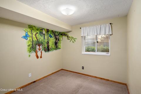 809 E Autumn Crest Loop, Post Falls, ID 83854 photo 13