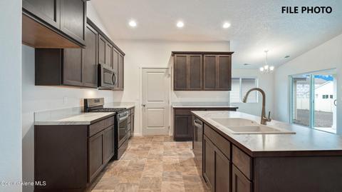 895 E Allenby Ct, Post Falls, ID 83854 photo 5