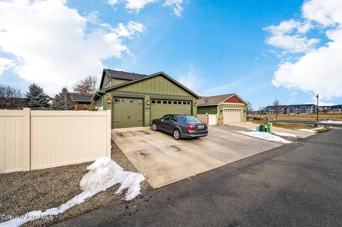3096 N Durrow Loop, Post Falls, ID 83854 photo 2
