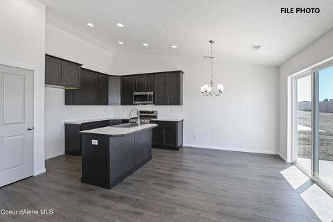 896 E Allenby Ct, Post Falls, ID 83854 photo 5