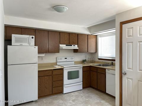 109 E Willow Tree Ln, Hayden, ID 83835 photo 9