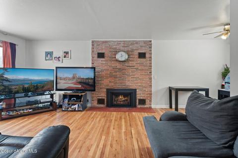 309 Second St, Pinehurst, ID 83850 photo 5