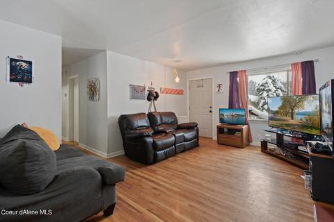 309 Second St, Pinehurst, ID 83850 photo 4