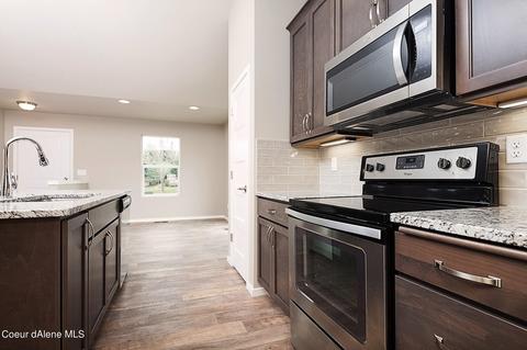 955 E Blair Ave, Post Falls, ID 83854 photo 4