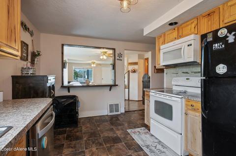 2485 E 12th Ave, Post Falls, ID 83854 photo 8