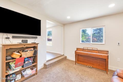 1933 E Sundance Dr, Post Falls, ID 83854 photo 9
