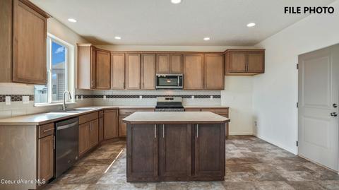 881 E Allenby Ct, Post Falls, ID 83854 photo 4