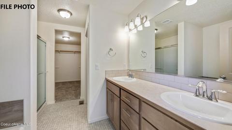 881 E Allenby Ct, Post Falls, ID 83854 photo 2