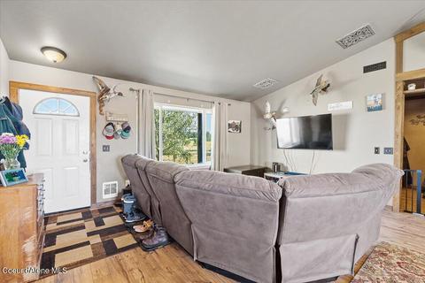 503 E Yellow Pine Ave, Athol, ID 83801 photo 3