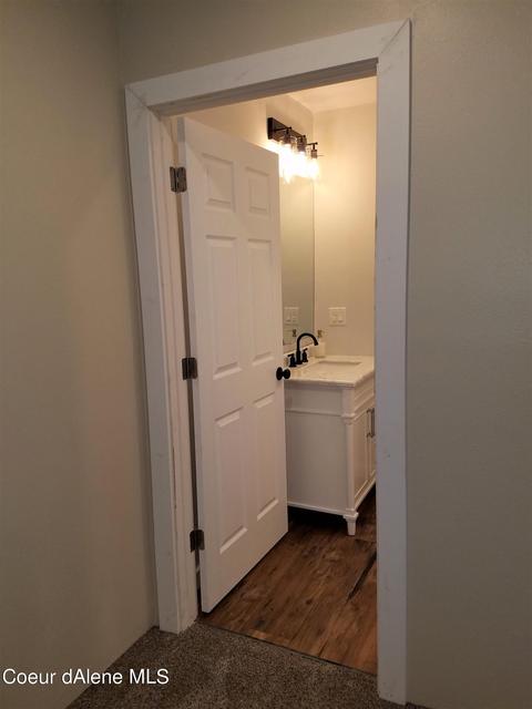 305 6th St, Osburn, ID 83849 photo 8