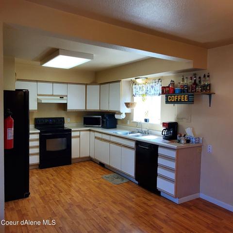 606 C St, Pinehurst, ID 83850 photo 9