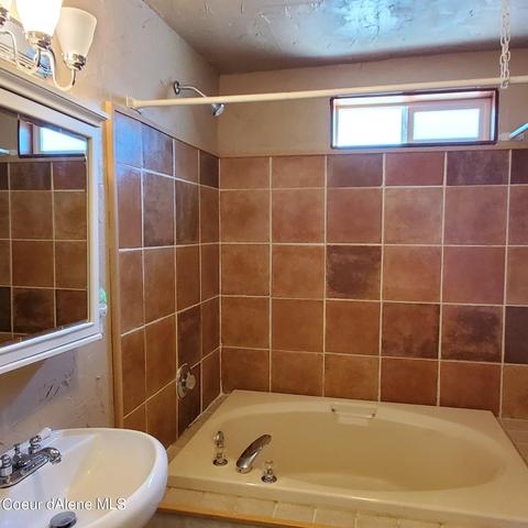606 C St, Pinehurst, ID 83850 photo 17