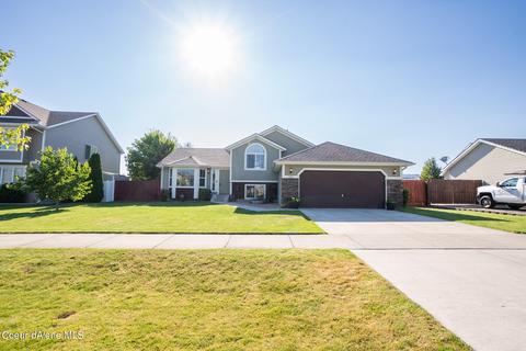 1852 Dipper Loop, Post Falls, ID 83854 photo 2