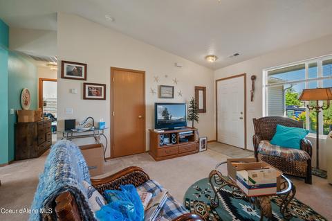 2820 E Knapp Cir, Post Falls, ID 83854 photo 8