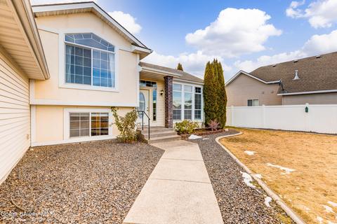 1107 E Stoneybrook Loop, Post Falls, ID 83854 photo 2