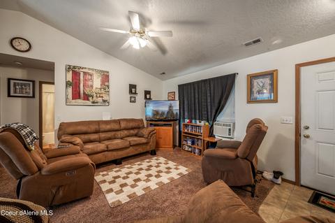 2986 E Knapp Cir, Post Falls, ID 83854 photo 5