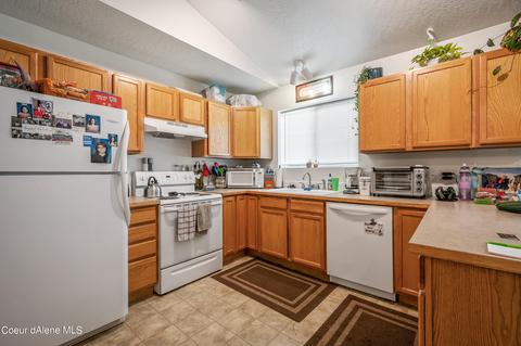 2986 E Knapp Cir, Post Falls, ID 83854 photo 9