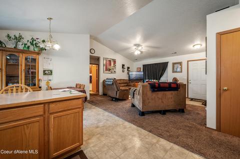 2986 E Knapp Cir, Post Falls, ID 83854 photo 11
