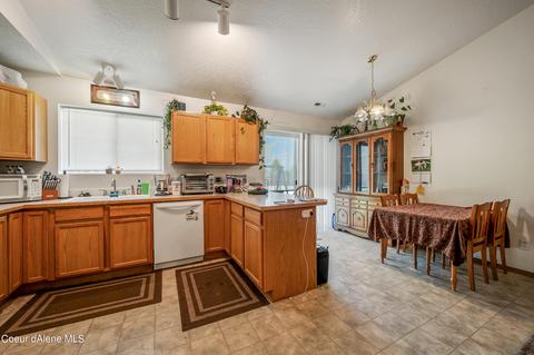 2986 E Knapp Cir, Post Falls, ID 83854 photo 8