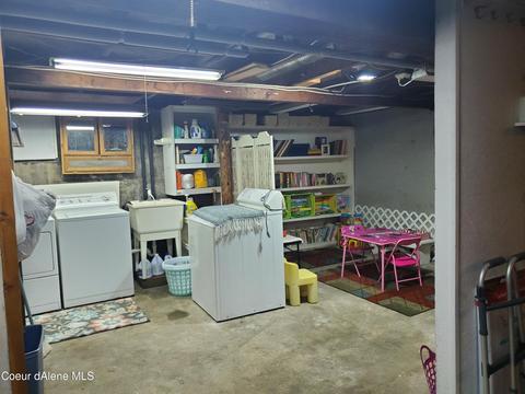 202 W 8th Ave, Clark Fork, ID 83811 photo 23