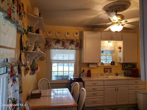 202 W 8th Ave, Clark Fork, ID 83811 photo 8