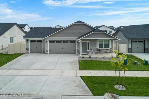 4391 N May Ella Loop, Post Falls, ID 83854 photo 2