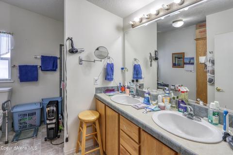 754 Gold Rd, Naples, ID 83847 photo 15