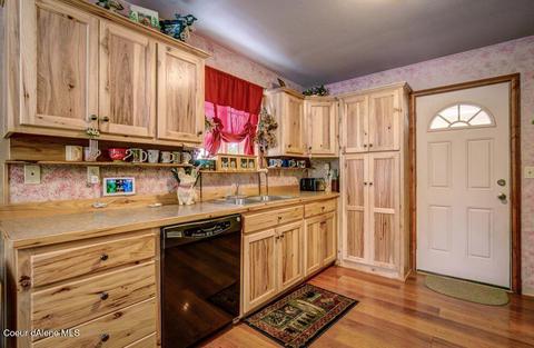560 Estates Loop, Priest River, ID 83856 photo 6