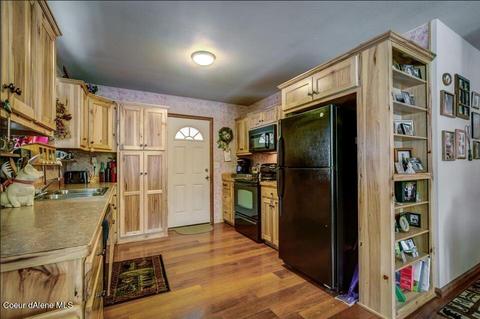 560 Estates Loop, Priest River, ID 83856 photo 5