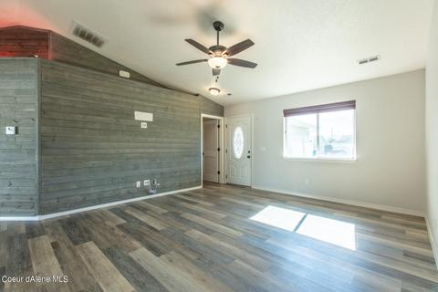 2093 E Knapp Dr, Post Falls, ID 83854 photo 5