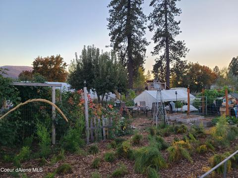 140 E Beardmore Ave, Priest River, ID 83856 photo 1
