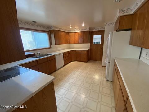 409 W Mission Ave, Kellogg, ID 83837 photo 9