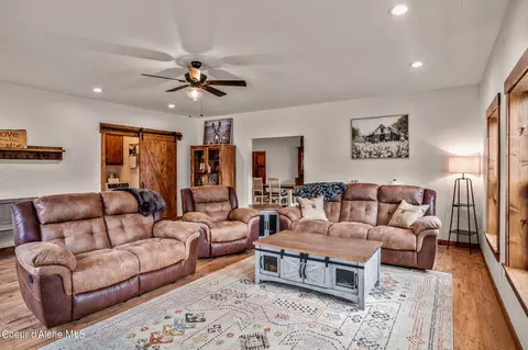 9471 E Snowy Ln, Athol, ID 83801 photo 16