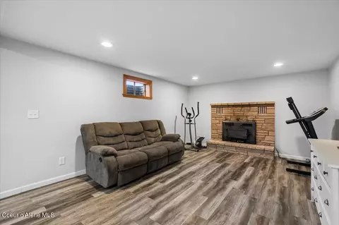 501 Fairview Ave, Pinehurst, ID 83850 photo 28
