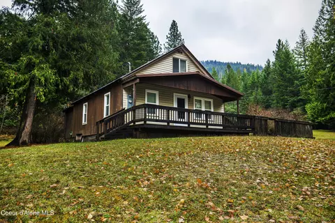 1330 Bottle Bay Rd, Sagle, ID 83860