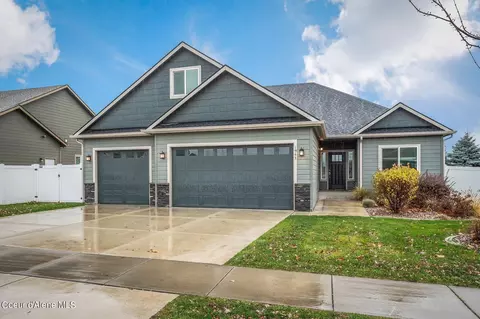 1943 Boyles Ave, Hayden, ID 83835