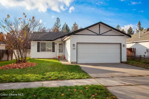 7549 N Winter View Dr, Coeur D'alene, ID 83815