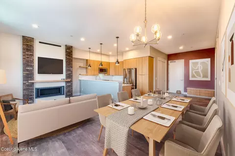 503 Cedar St # 301, Sandpoint, ID 83864